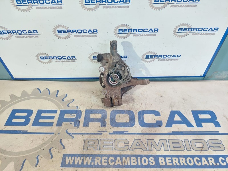 Recambio de mangueta delantera derecha para opel corsa d 1.3 16v cdti referencia OEM IAM 55701433  