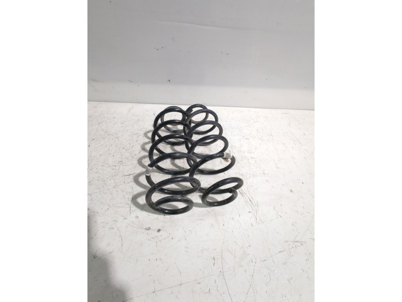 Recambio de muelle amortiguacion para ford puma (j2k, cf7) 1.0 ecoboost referencia OEM IAM 2437933/L1TC5560AGA  