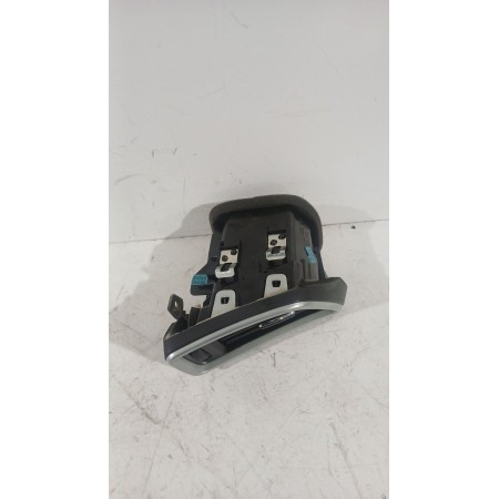 Recambio de rejilla aireadora para nissan qashqai ii (j11, j11_) 1.5 dci referencia OEM IAM 30490027  