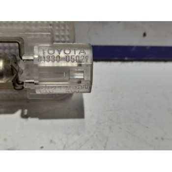 Recambio de luz interior para toyota yaris (ncp1/nlp1/scp1) 1.0 cat referencia OEM IAM 8133005021  