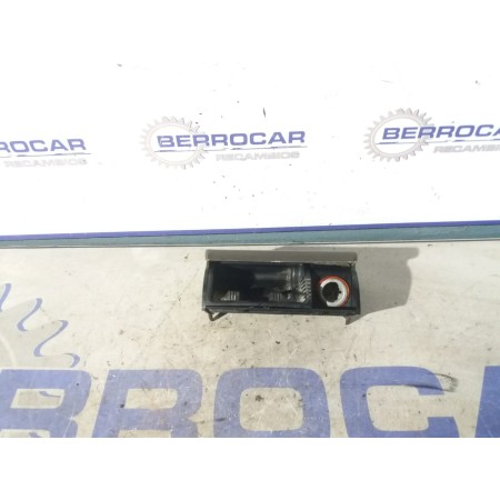 Recambio de cenicero para volkswagen passat berlina (3b3) referencia OEM IAM 308300100T  