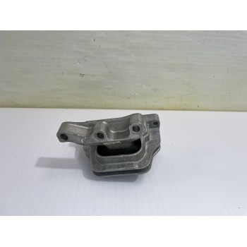Recambio de soporte motor para volkswagen polo (6c1) advance bluemotion referencia OEM IAM G70155322  