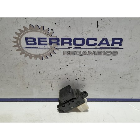 Recambio de mando elevalunas delantero derecho para nissan micra (k12e) 1.2 cat referencia OEM IAM 25411AX610  