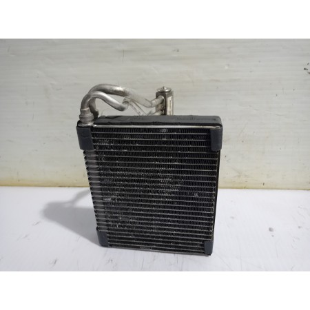 Recambio de evaporador aire acondicionado para peugeot 508 allure referencia OEM IAM 52361690  