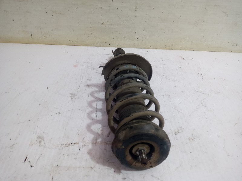 Recambio de amortiguador delantero izquierdo para peugeot 207 confort referencia OEM IAM 5202WE  