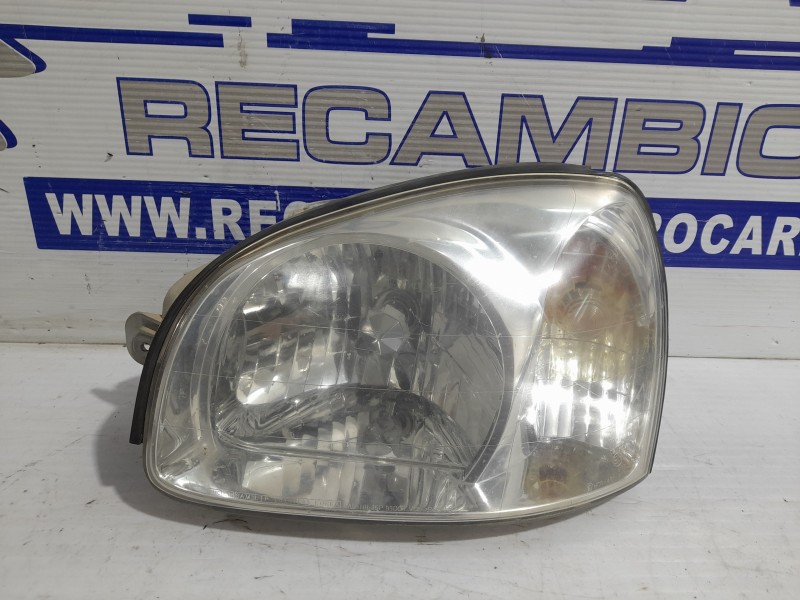 Recambio de faro izquierdo para hyundai santa fe (sm) 2.0 crdi cat referencia OEM IAM 2357NA  