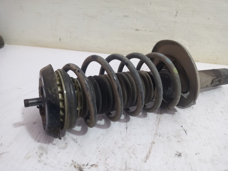 Recambio de amortiguador delantero derecho para peugeot 207 confort referencia OEM IAM 5202WF  