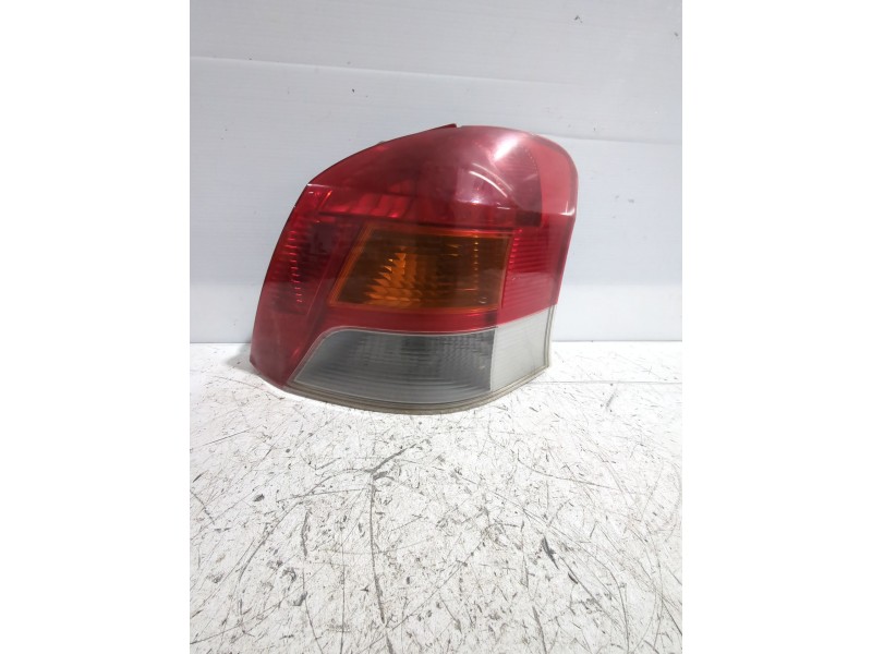 Recambio de piloto trasero derecho para toyota yaris (_p9_) 1.33 vvt-i (nsp90_) referencia OEM IAM 815510D110  