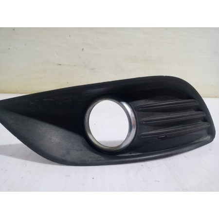 Recambio de moldura para ford focus lim. (cb4) business referencia OEM IAM 8M51R19953  
