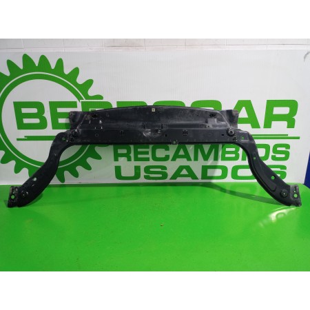 Recambio de travesaño superior para peugeot partner (s1) 1.9 diesel referencia OEM IAM 7106C2  