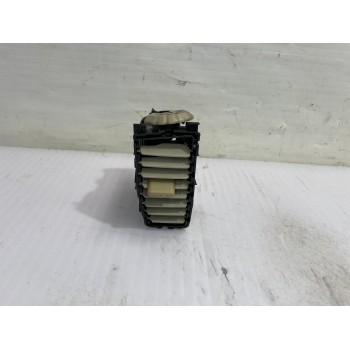 Recambio de rejilla aireadora para nissan micra (k12e) acenta referencia OEM IAM 68750AX600  