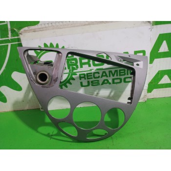 Recambio de moldura para ford focus berlina (cak) trend referencia OEM IAM 98ABA046A04  