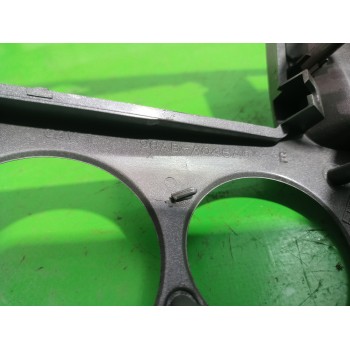 Recambio de moldura para ford focus berlina (cak) trend referencia OEM IAM 98ABA046A04  