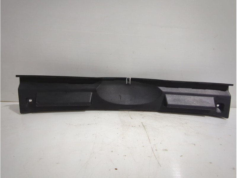 Recambio de moldura maletero para nissan qashqai ii (j11, j11_) 1.5 dci referencia OEM IAM 849924EA0A  