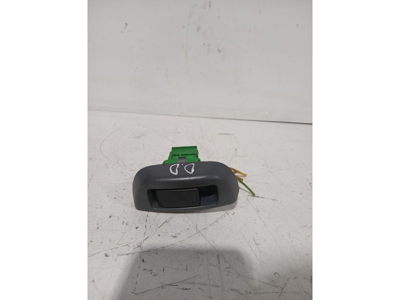 Recambio de mando elevalunas delantero derecho para peugeot 107 (pm_, pn_) 1.4 hdi referencia OEM IAM 742310H010  