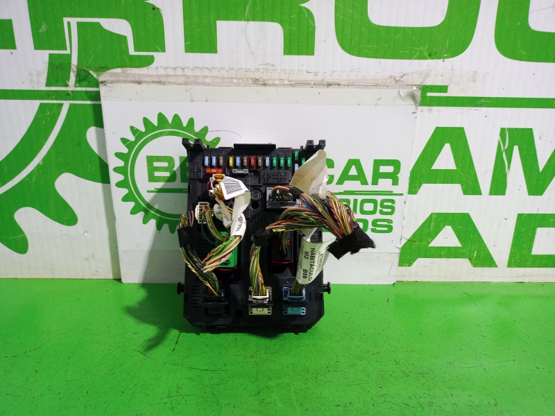 Recambio de caja reles / fusibles para citroën c4 grand picasso exclusive referencia OEM IAM 281201930C  