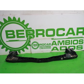 Recambio de travesaño inferior para citroën c4 berlina 1.6 16v hdi referencia OEM IAM 9646895580  