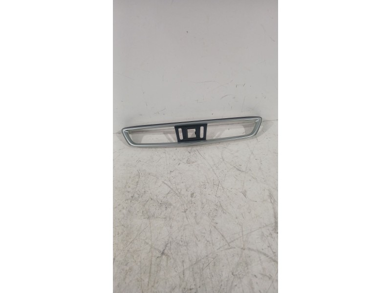 Recambio de moldura para nissan qashqai ii (j11, j11_) 1.5 dci referencia OEM IAM 30490055  