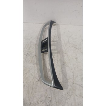 Recambio de moldura para nissan qashqai ii (j11, j11_) 1.5 dci referencia OEM IAM 30490055  