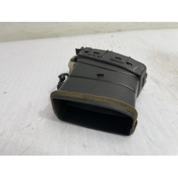 Recambio de rejilla aireadora para nissan micra (k12e) acenta referencia OEM IAM 68750AX600  