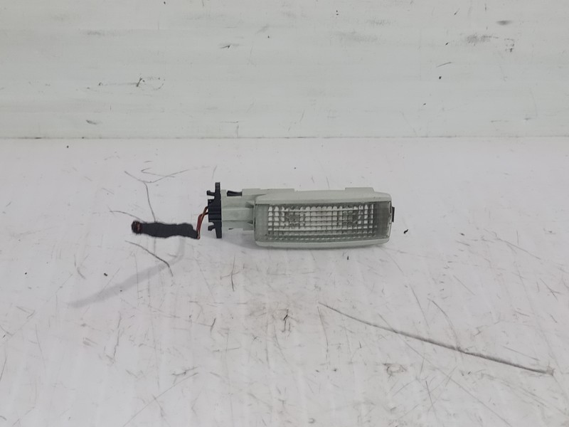 Recambio de piloto matricula para seat altea xl (5p5) family referencia OEM IAM 3B0947113  