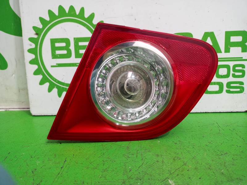 Recambio de piloto trasero derecho interior para volkswagen passat berlina (3c2) 2.0 tdi referencia OEM IAM 3C5945094C  