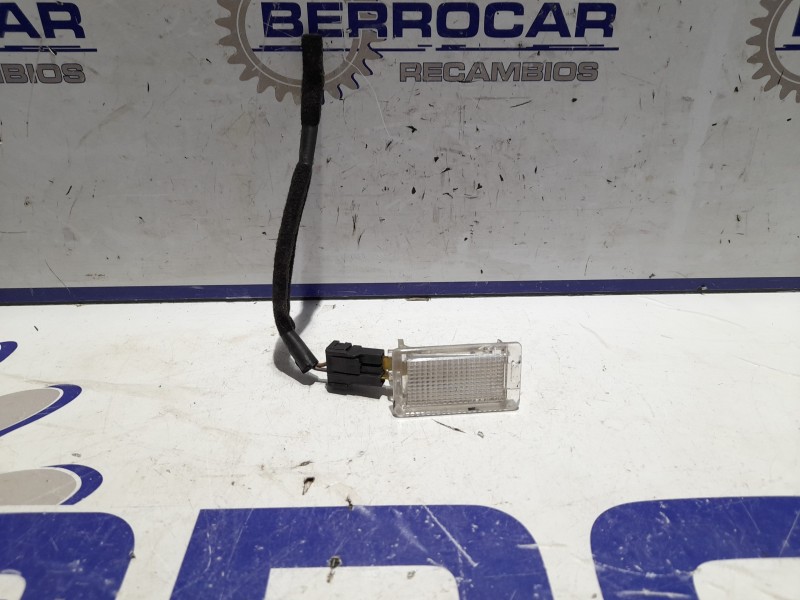 Recambio de luz matricula para hyundai getz (tb) 1.1 12v cat referencia OEM IAM 9262033000  