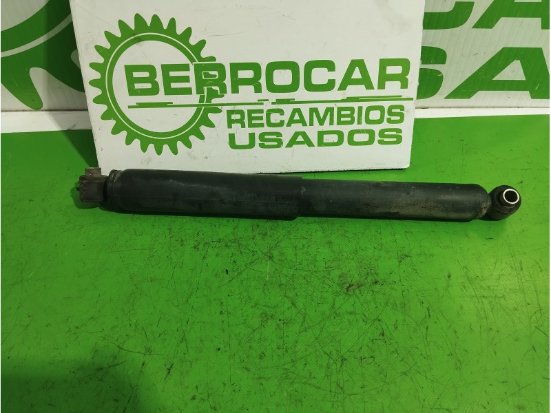 Recambio de amortiguador trasero para nissan cabstar e 3.0 diesel referencia OEM IAM 56200F3901  