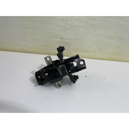 Recambio de soporte motor izquierdo para volkswagen polo (6c1) advance bluemotion referencia OEM IAM 6Q0199555AT  