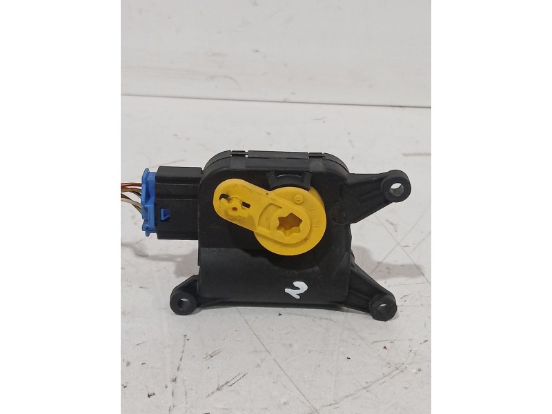 Recambio de motor apertura trampilla para skoda octavia i (1u2) 1.9 tdi referencia OEM IAM 0132801329  