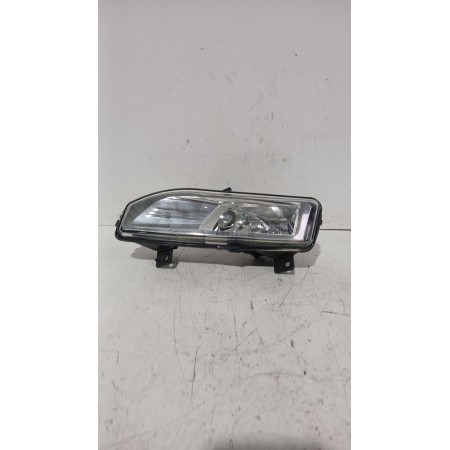 Recambio de faro antiniebla derecho para nissan qashqai ii (j11, j11_) 1.5 dci referencia OEM IAM 261508995A  