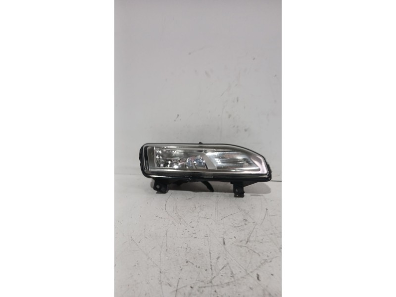 Recambio de faro antiniebla izquierdo para nissan qashqai ii (j11, j11_) 1.5 dci referencia OEM IAM 261558995A  