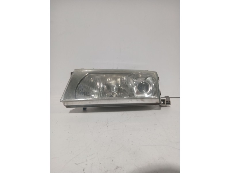 Recambio de faro izquierdo para skoda octavia i (1u2) 1.9 tdi referencia OEM IAM 1U1941015L  