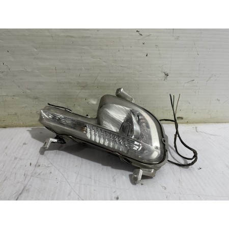 Recambio de faro antiniebla derecho para peugeot 508 allure referencia OEM IAM 9670476180  