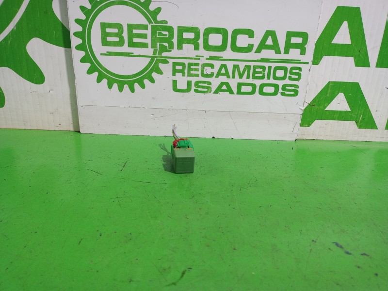 Recambio de rele para citroën c4 grand picasso exclusive referencia OEM IAM 655533  