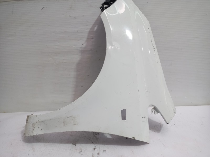 Recambio de aleta delantera izquierda para opel corsa d 1.3 16v cdti referencia OEM IAM 6102362  