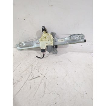 ELEVALUNAS DELANTERO DERECHO 807004EA3D 