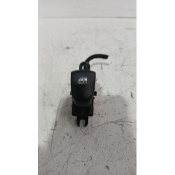 MANDO ELEVALUNAS TRASERO DERECHO 25411HV00B 