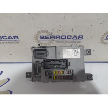 Recambio de caja reles / fusibles para fiat punto (evo) (199) 1.4 16v referencia OEM IAM 00518690940  