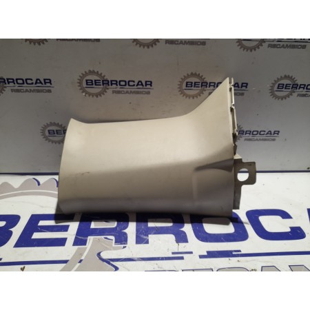 Recambio de moldura lateral para land rover discovery referencia OEM IAM EMR500391  