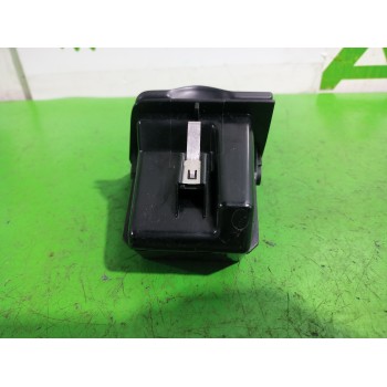 Recambio de cenicero para citroën xsara berlina 1.9 d sx referencia OEM IAM 9624645677  