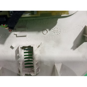 Recambio de luz interior para citroën c4 berlina 1.6 16v hdi referencia OEM IAM 9648338577  