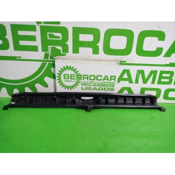 Recambio de moldura para citroën c4 grand picasso exclusive referencia OEM IAM 9654146477  