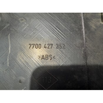 Recambio de aleron trasero para renault clio ii fase ii (b/cb0) referencia OEM IAM 7700427352  