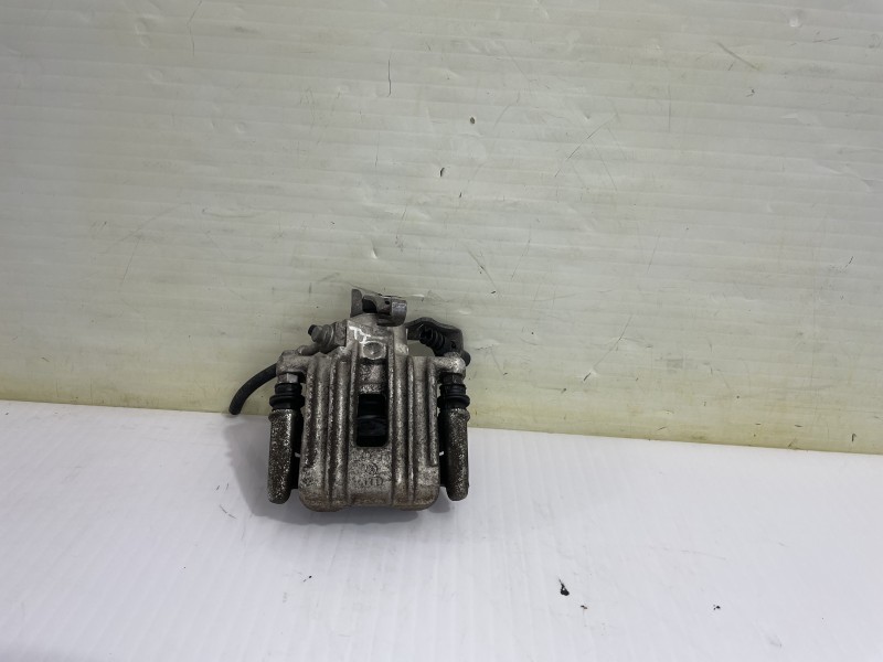 Recambio de pinza de freno trasera izquierda para volkswagen polo (6c1) advance bluemotion referencia OEM IAM 6R0615423A  