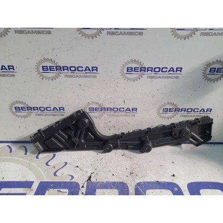Recambio de soporte paragolpe trasero para renault trafic combi referencia OEM IAM 852258694R 93451396  