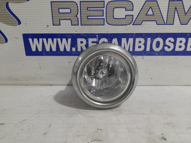 Recambio de faro antiniebla derecho para hyundai santa fe (sm) 2.0 crdi cat referencia OEM IAM E110117  