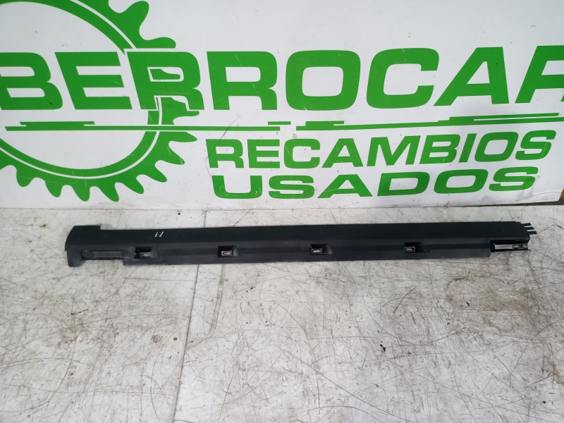 Recambio de faldon lateral para volkswagen passat berlina (3c2) 2.0 tdi referencia OEM IAM 3C0853855A  