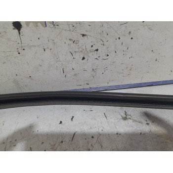 Recambio de goma contorno para peugeot expert tepee referencia OEM IAM 902528  