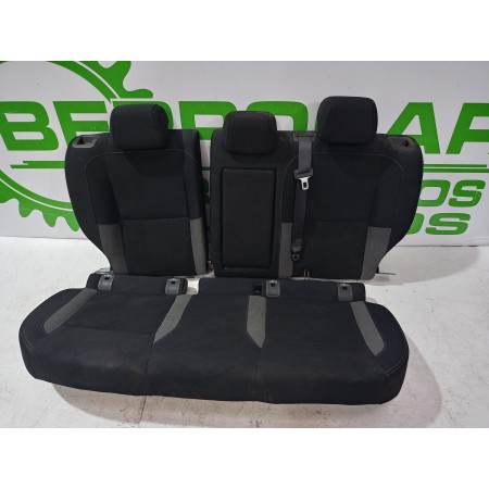 Recambio de asientos traseros para nissan qashqai (j11) acenta referencia OEM IAM 883004ED2A  